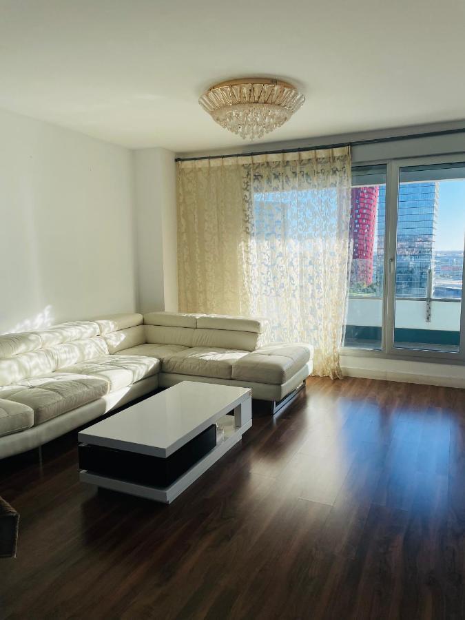 Fira De Barcelona City View Apartment With Garage Parking L'Hospitalet de Llobregat Exterior photo